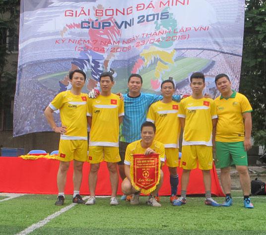Giải bóng đá mi-ni cúp VNI 2015