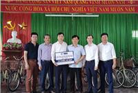 VNI BẮC GIANG TRAO TẶNG XE ĐẠP CHO HỌC SINH HUYỆN LỤC NGẠN