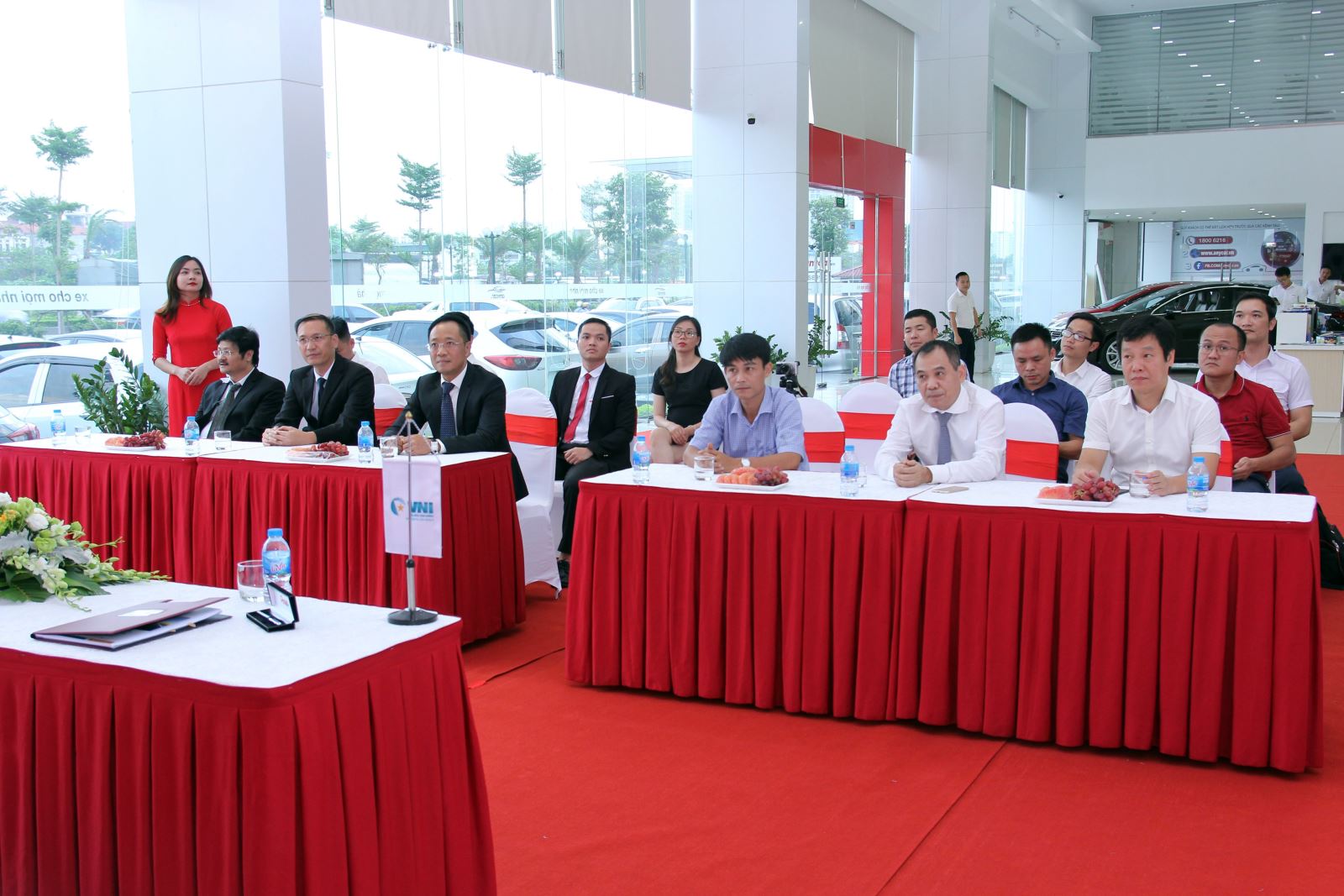 VNI & Anycar Việt Nam ký hợp tác bảo hiểm 1