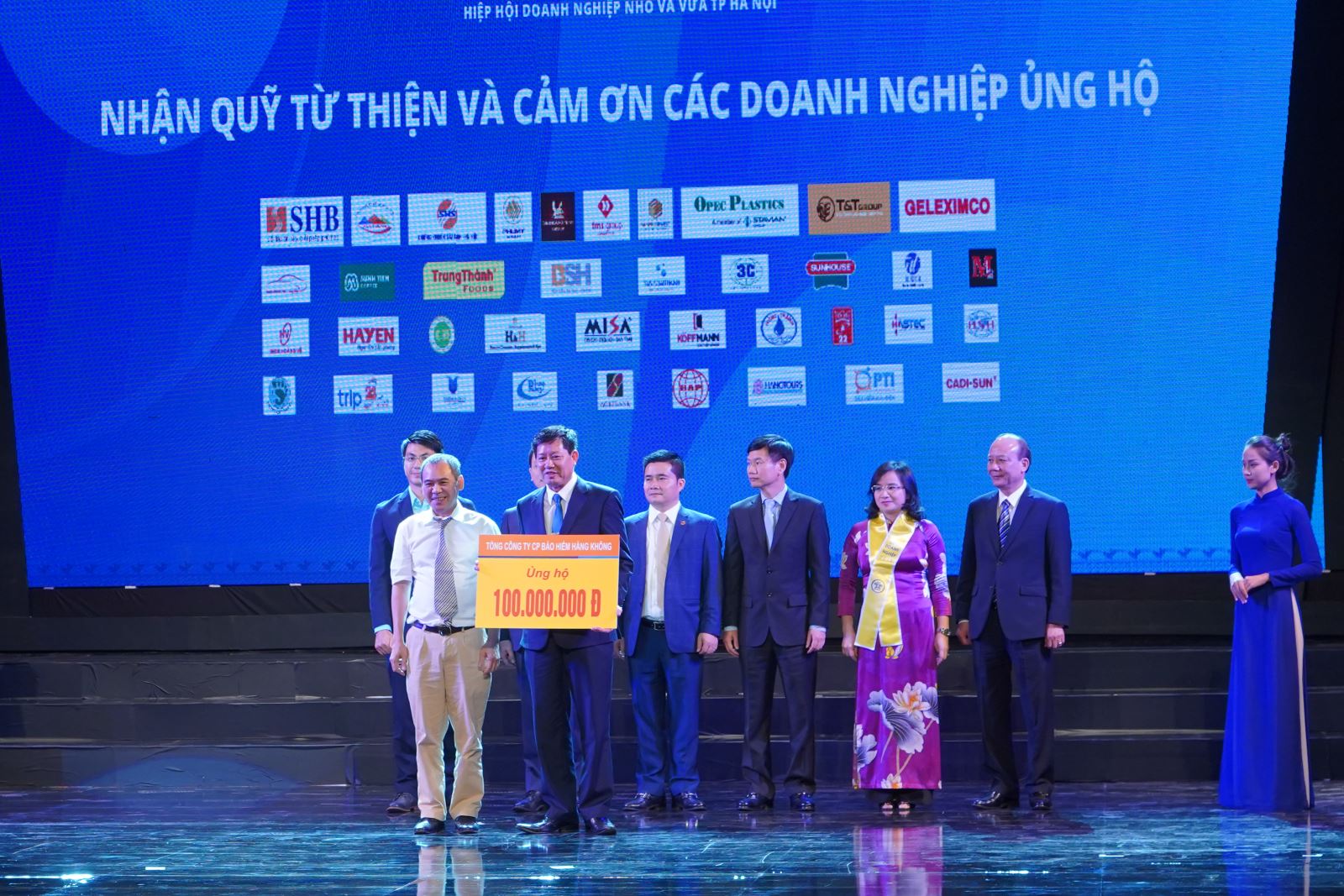 VNI ủng hộ 100 triệu đồng quỹ bảo trợ trẻ em TP Hà Nội 